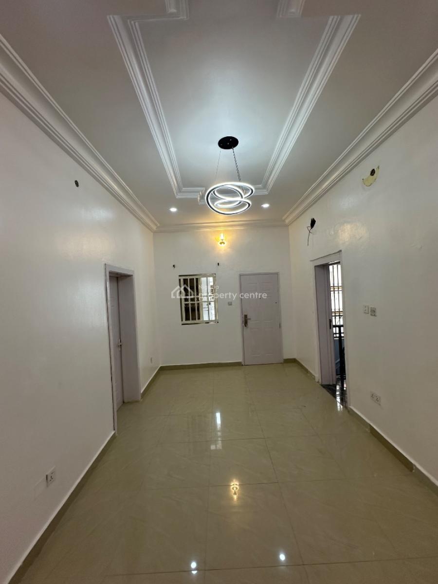 Exquisite Two Bedroom Flat(upstairs), Lekki, Lagos, Flat / Apartment for Rent