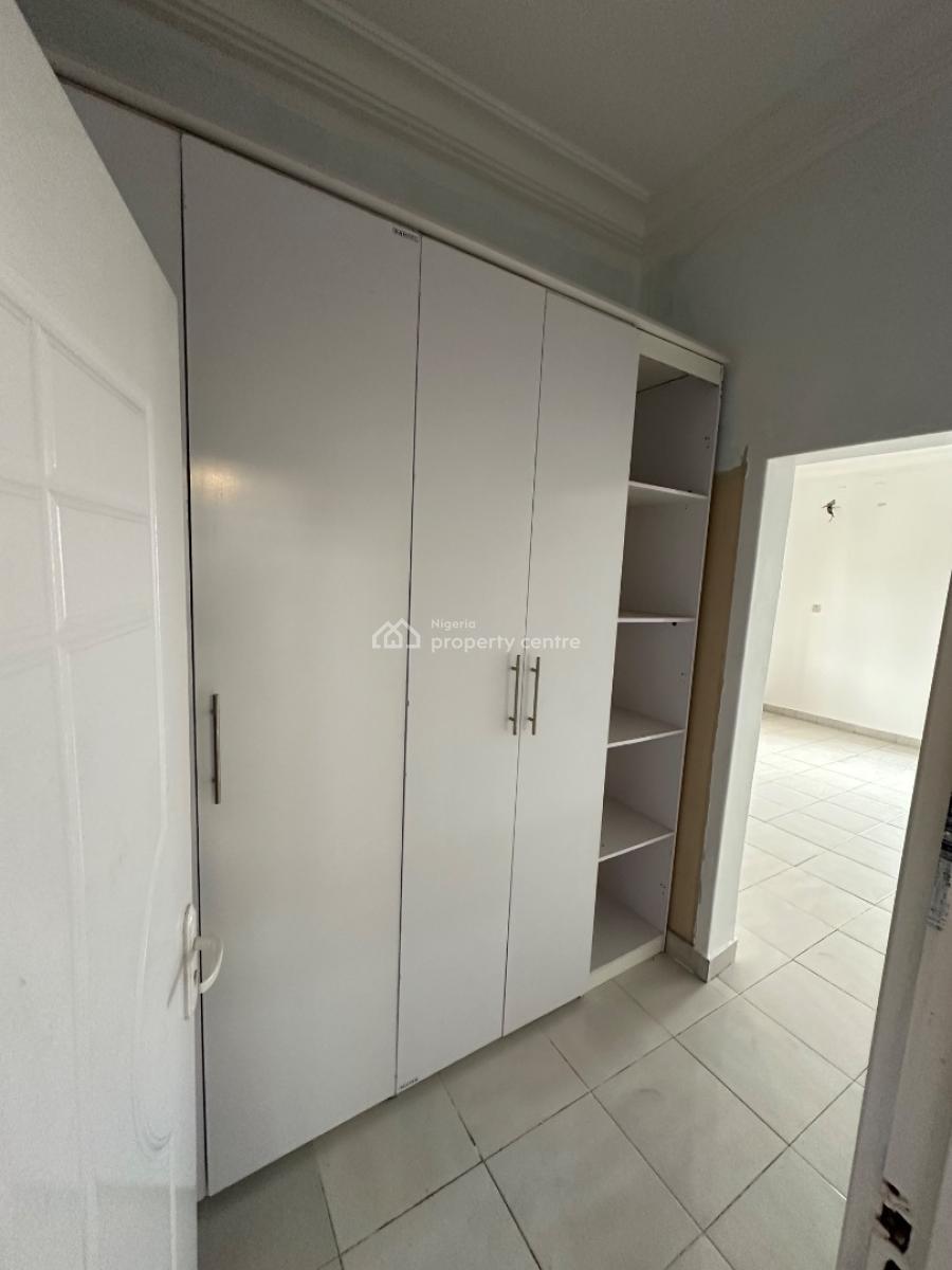 Exquisite Two Bedroom Flat(upstairs), Lekki, Lagos, Flat / Apartment for Rent