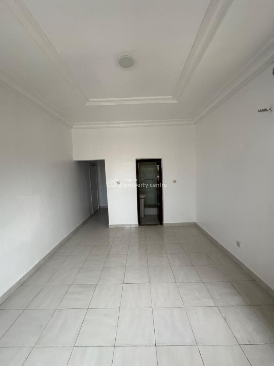 Exquisite Two Bedroom Flat(upstairs), Lekki, Lagos, Flat / Apartment for Rent