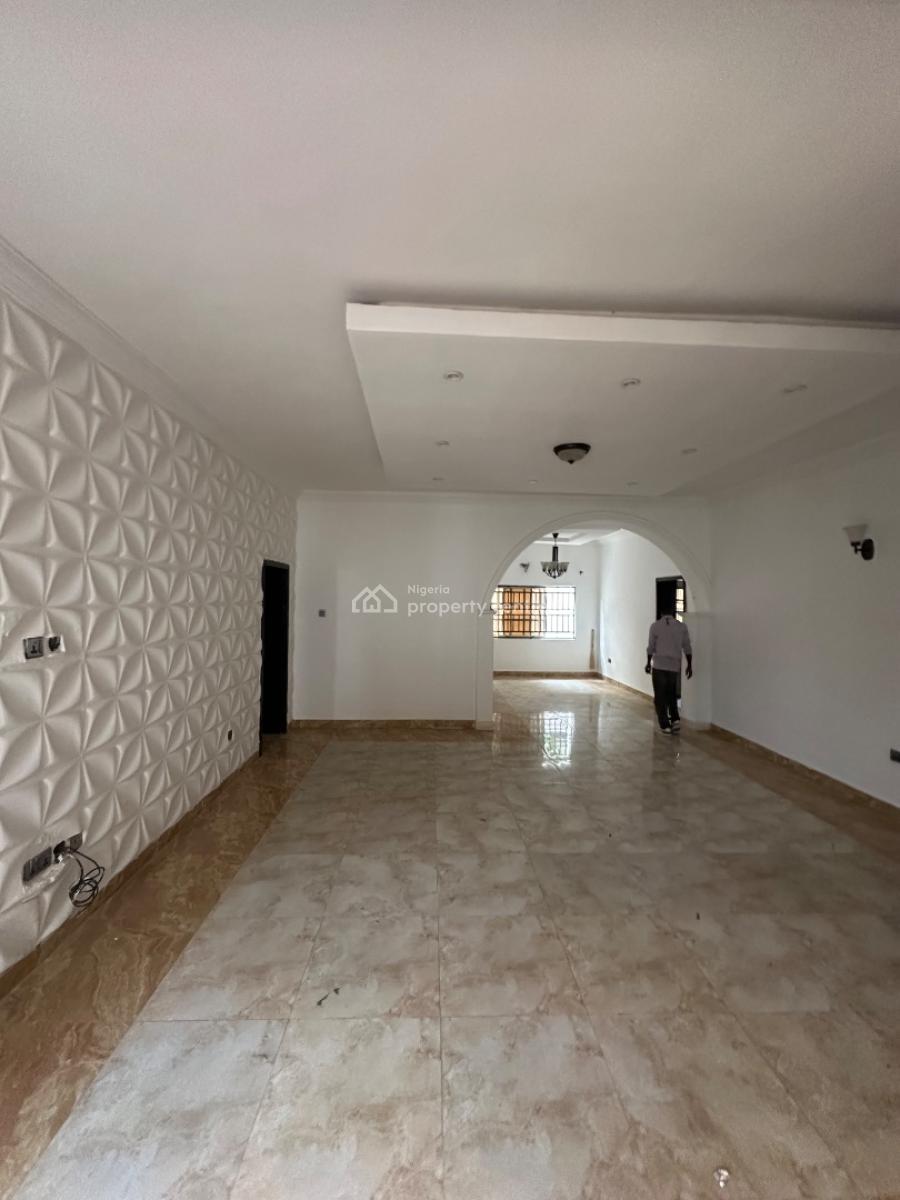 Exquisite Three Bedroom Flat, Lekki Phase 1, Lekki, Lagos, Flat / Apartment for Rent