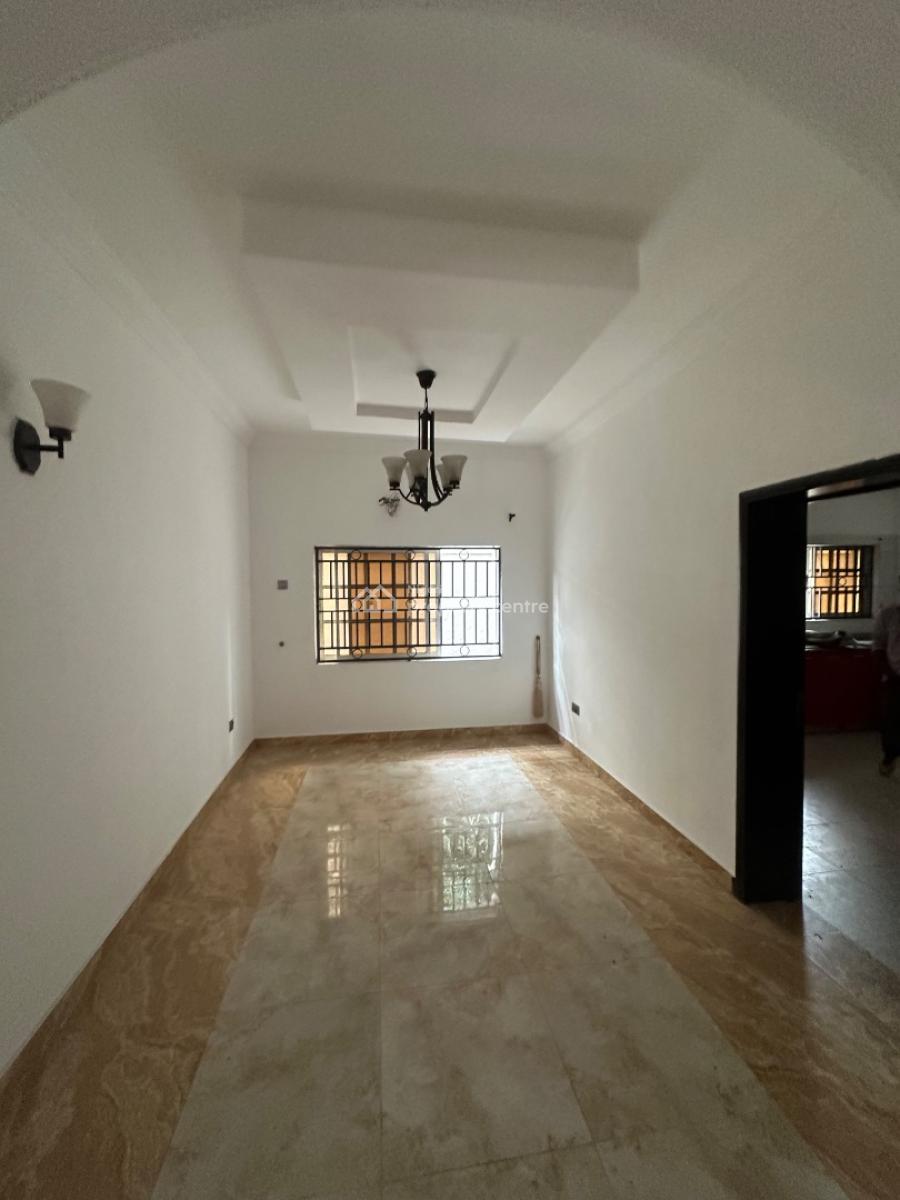 Exquisite Three Bedroom Flat, Lekki Phase 1, Lekki, Lagos, Flat / Apartment for Rent