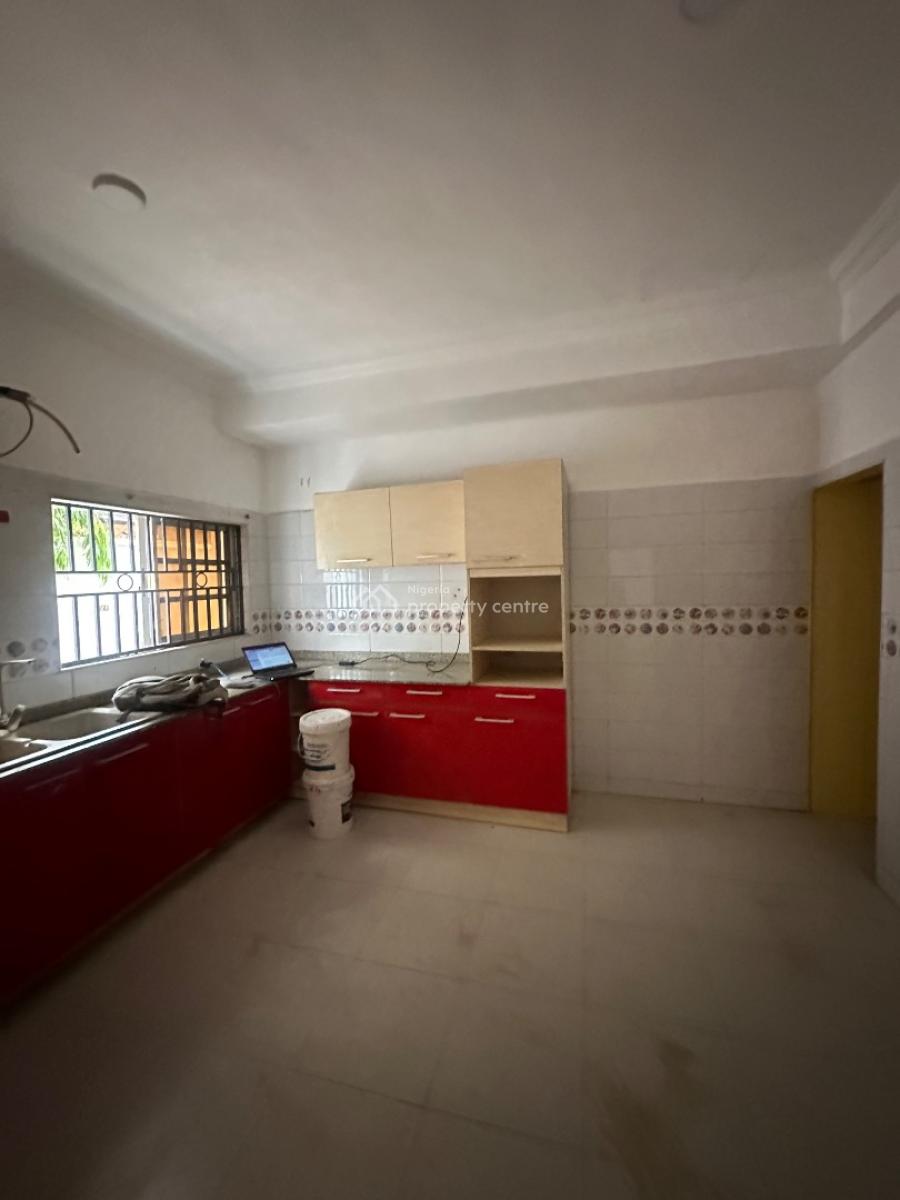 Exquisite Three Bedroom Flat, Lekki Phase 1, Lekki, Lagos, Flat / Apartment for Rent