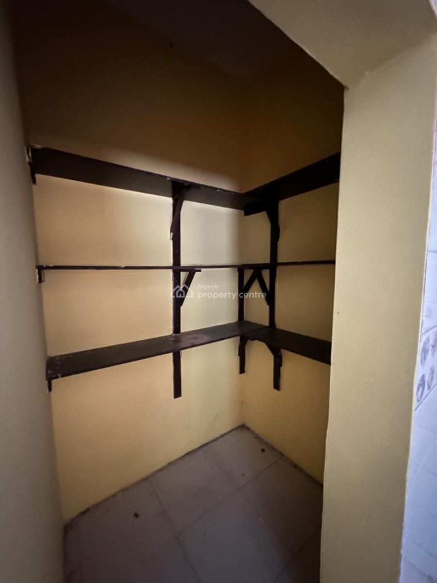 Exquisite Three Bedroom Flat, Lekki Phase 1, Lekki, Lagos, Flat / Apartment for Rent