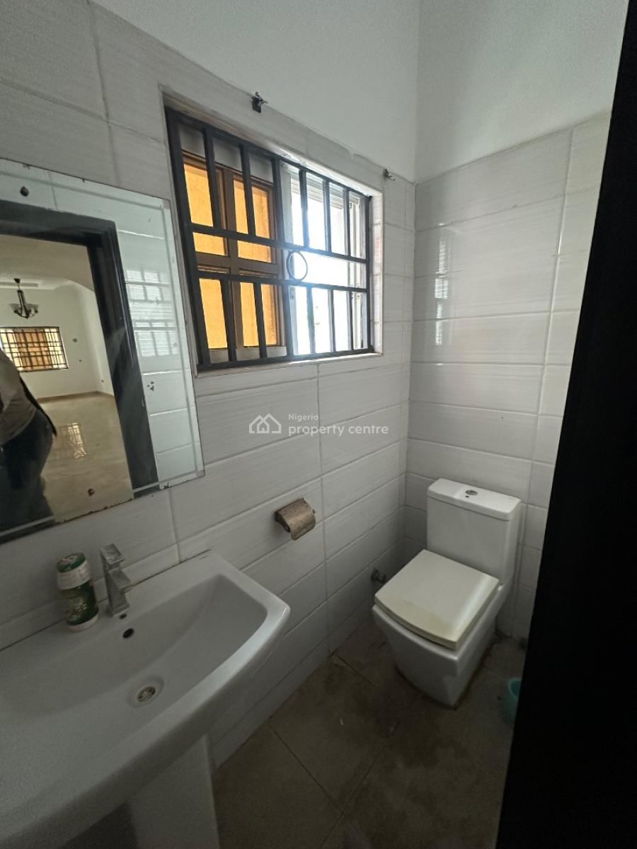 Exquisite Three Bedroom Flat, Lekki Phase 1, Lekki, Lagos, Flat / Apartment for Rent