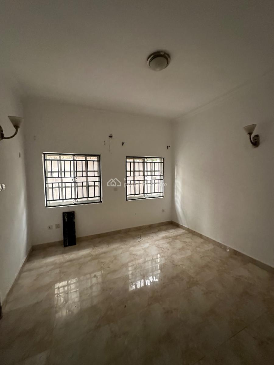 Exquisite Three Bedroom Flat, Lekki Phase 1, Lekki, Lagos, Flat / Apartment for Rent