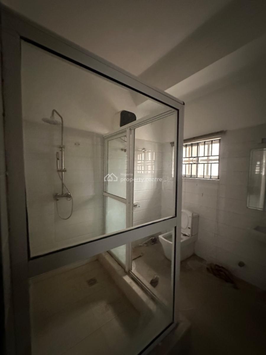 Exquisite Three Bedroom Flat, Lekki Phase 1, Lekki, Lagos, Flat / Apartment for Rent