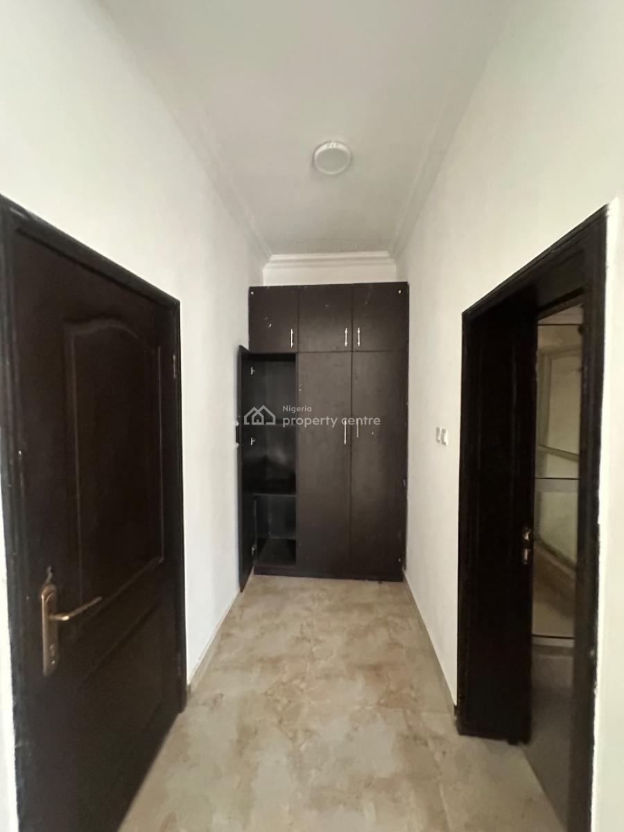 Exquisite Three Bedroom Flat, Lekki Phase 1, Lekki, Lagos, Flat / Apartment for Rent