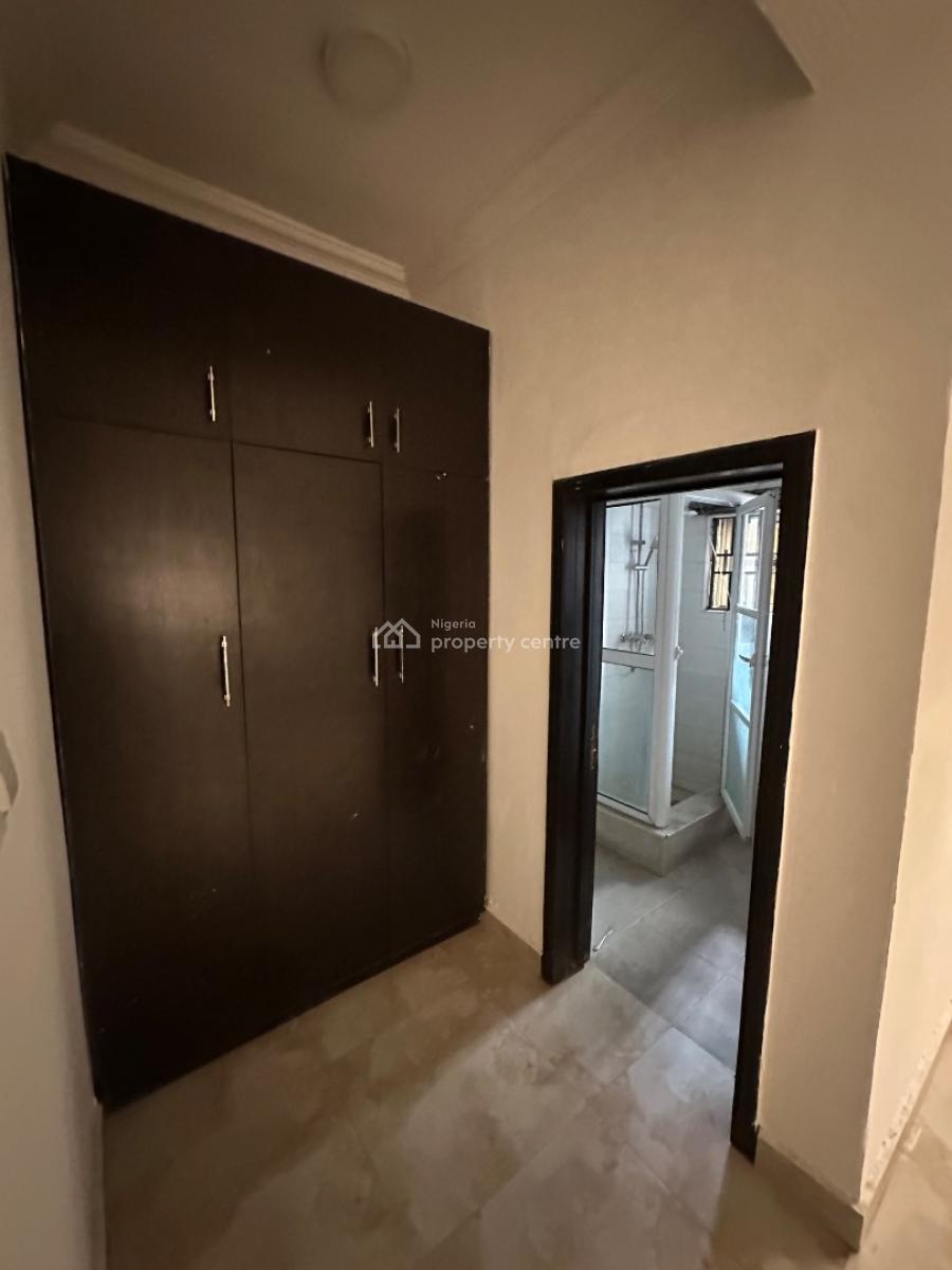Exquisite Three Bedroom Flat, Lekki Phase 1, Lekki, Lagos, Flat / Apartment for Rent