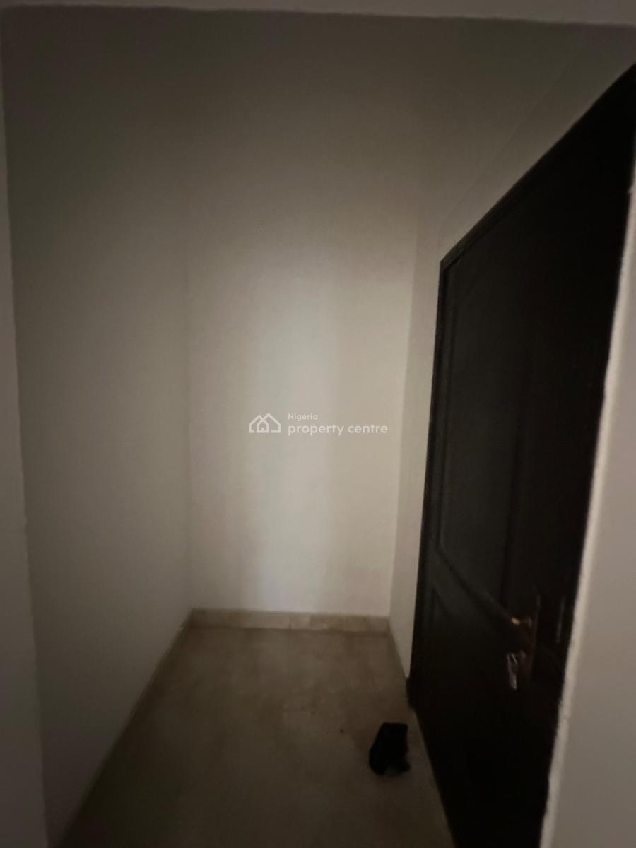 Exquisite Three Bedroom Flat, Lekki Phase 1, Lekki, Lagos, Flat / Apartment for Rent