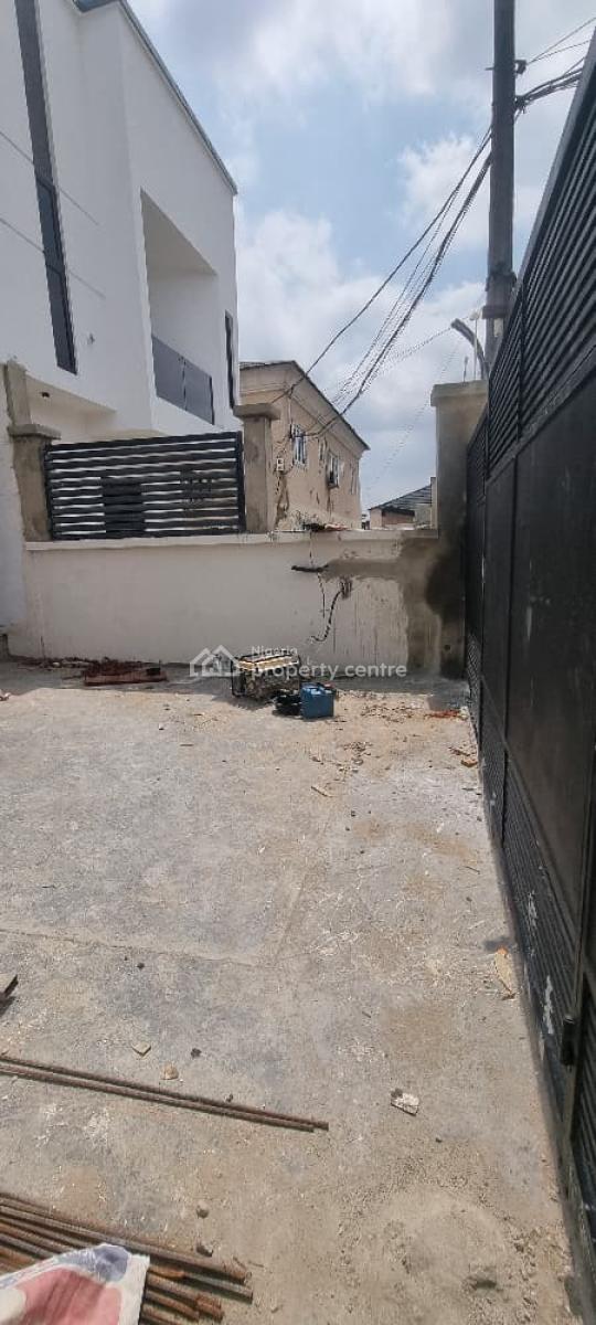 Lovely 4 Bedroom Semi-detached Duplex, Gbagada, Lagos, Semi-detached Duplex for Sale