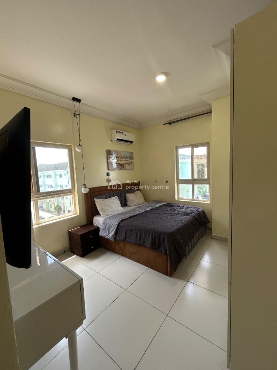 Luxury 2 Bedroom Flat, Off Admiralty Way, Lekki Phase 1, Lekki, Lagos, Flat / Apartment for Rent
