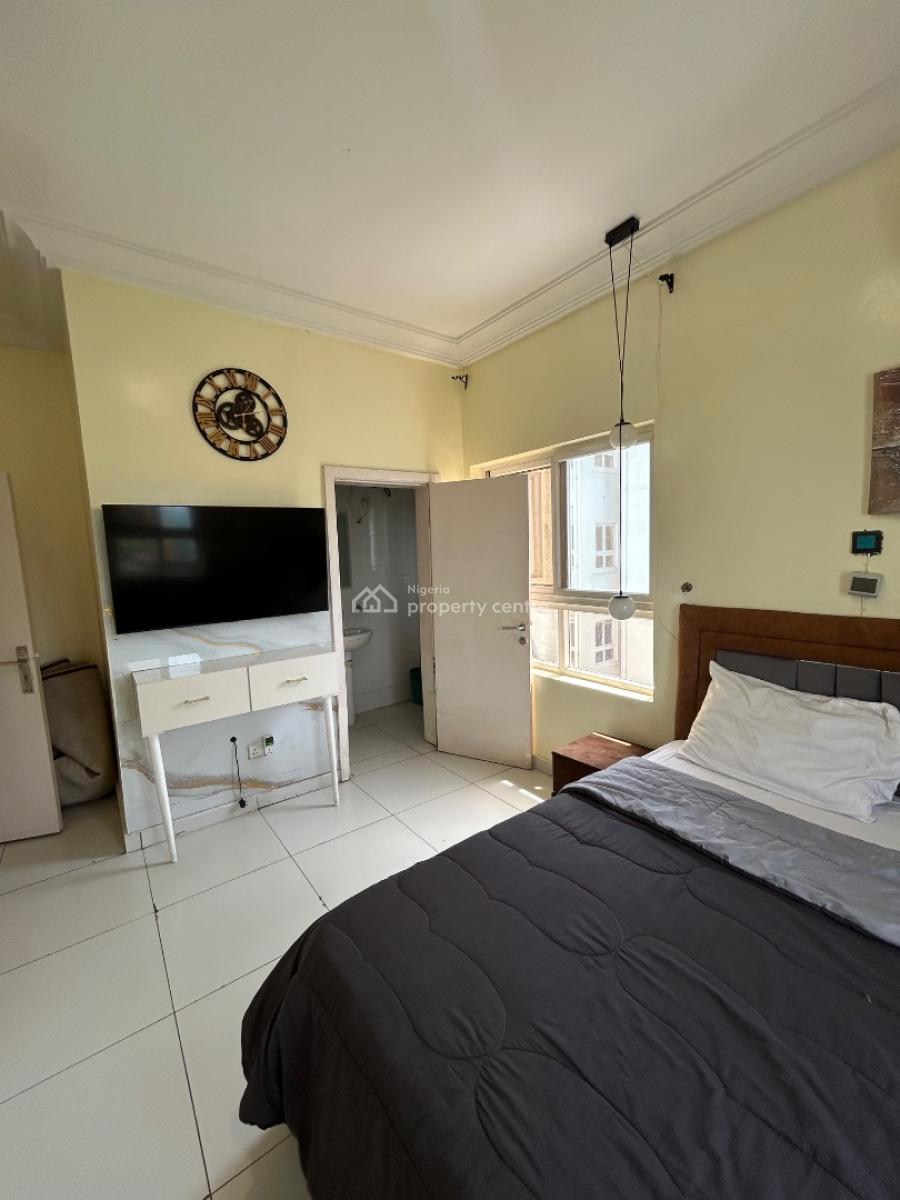 Luxury 2 Bedroom Flat, Off Admiralty Way, Lekki Phase 1, Lekki, Lagos, Flat / Apartment for Rent