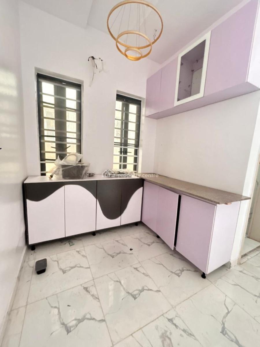 Very  Spacious  Studio  Apartment  with Personal  Prepaid  Meter, Orchid Road, Lekki, Lagos, Self Contain (single Rooms) for Rent