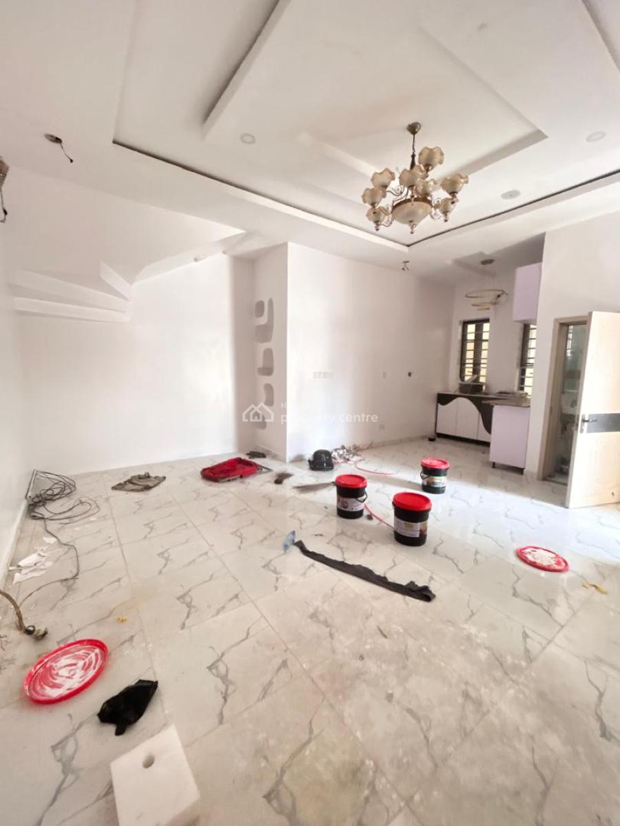 Very  Spacious  Studio  Apartment  with Personal  Prepaid  Meter, Orchid Road, Lekki, Lagos, Self Contain (single Rooms) for Rent