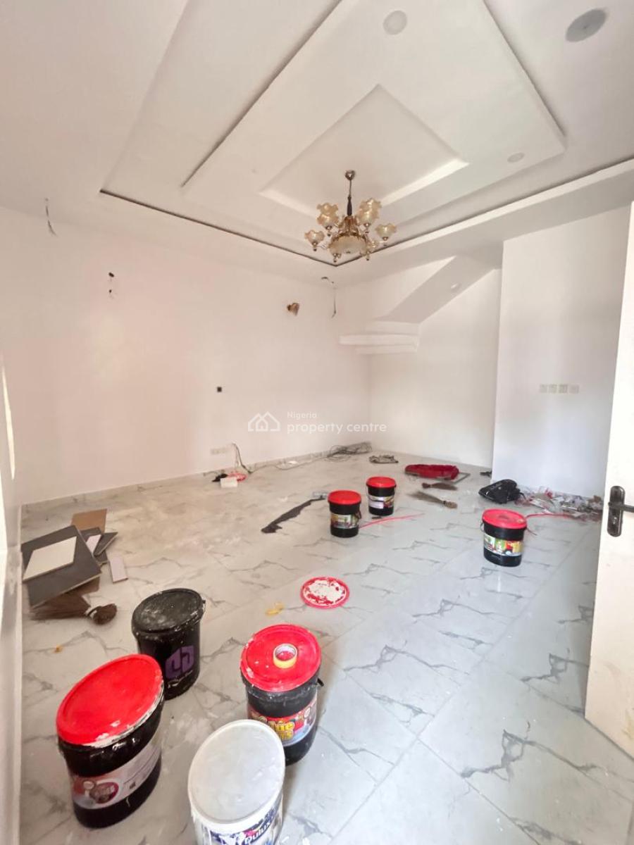 Very  Spacious  Studio  Apartment  with Personal  Prepaid  Meter, Orchid Road, Lekki, Lagos, Self Contain (single Rooms) for Rent