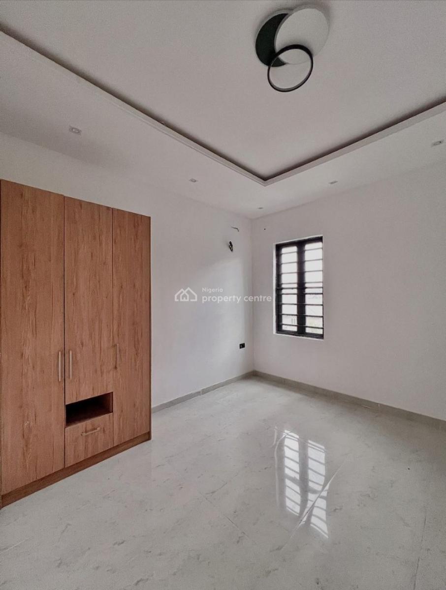 4 Bedrooms Terrace  Duplex, Lekki Phase 1, Lekki, Lagos, Terraced Duplex for Sale