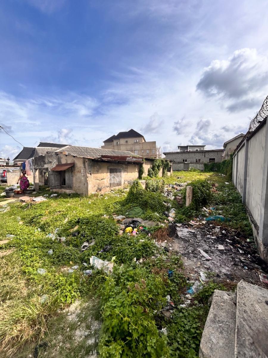 a Demolishable Bungalow on a Standard Full Plot of Land, Off Agboyi/church Street, Alapere, Ketu, Lagos, Residential Land for Sale
