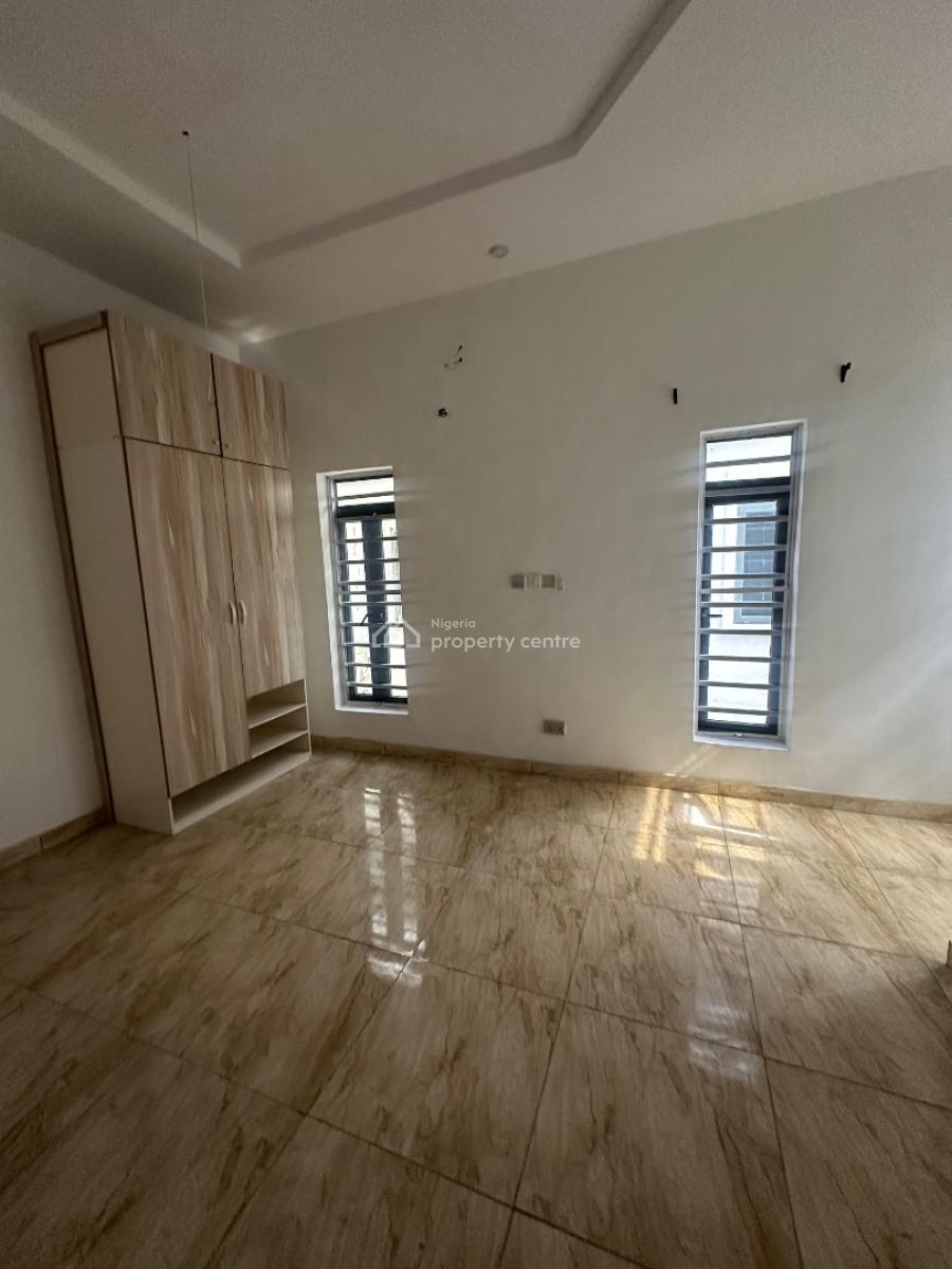 a Semi Masters Room in a Shared Apartment, Orchid Road, Royal Pine Estate, Lekki Phase 1, Lekki, Lagos, Terraced Duplex for Rent