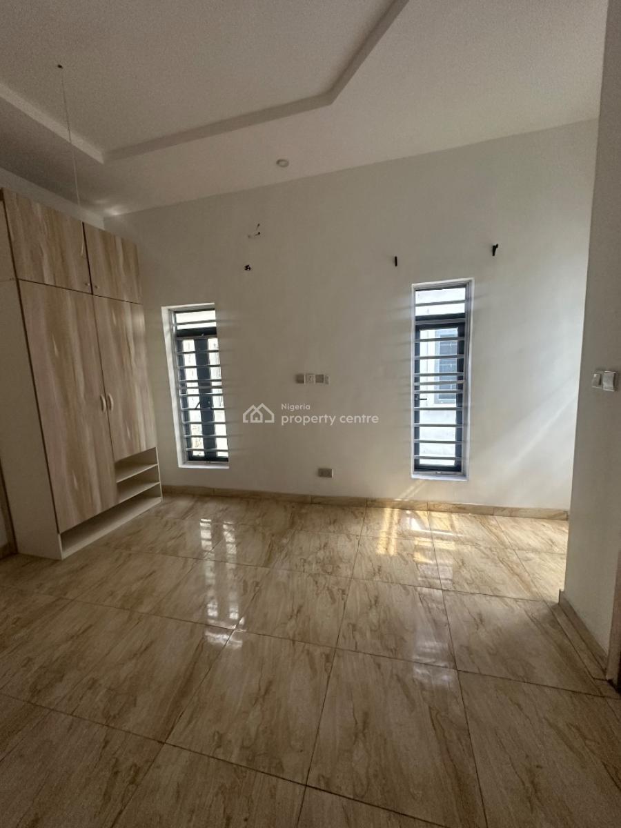 a Semi Masters Room in a Shared Apartment, Orchid Road, Royal Pine Estate, Lekki Phase 1, Lekki, Lagos, Terraced Duplex for Rent