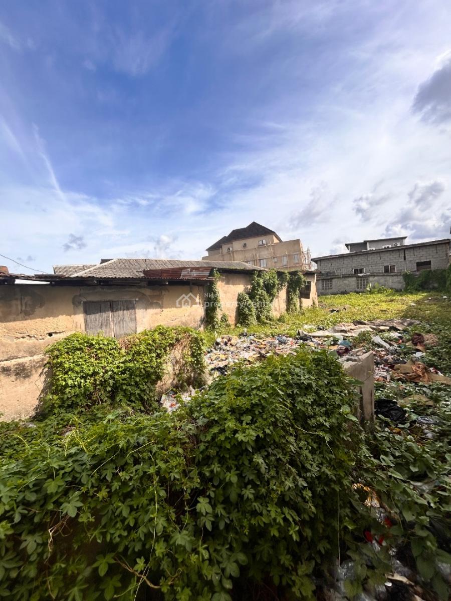 a Demolishable Bungalow on Half Plot of Land, Off Agboyi/church Street, Alapere, Ketu, Lagos, Residential Land for Sale