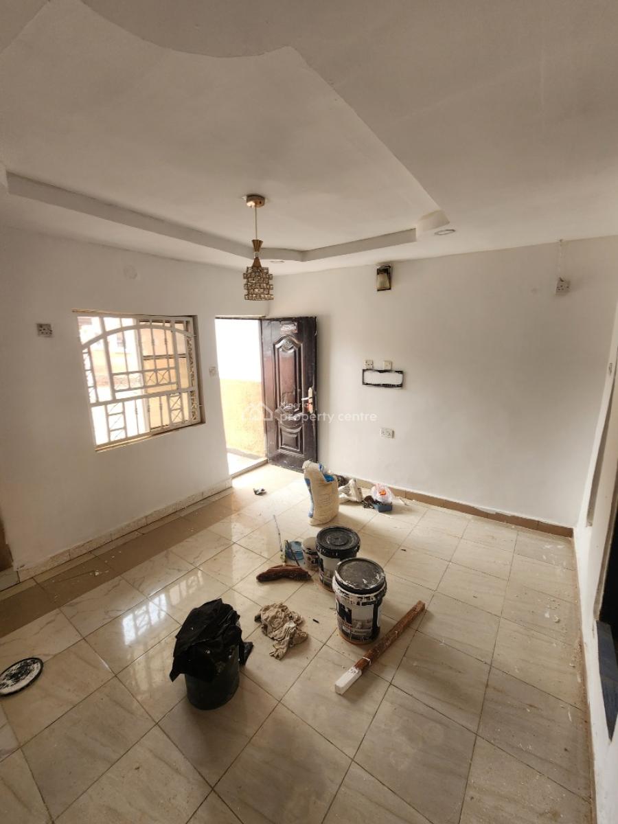 Luxury Self Contain, Off Citizens Avenue, Dawaki, Gwarinpa, Abuja, Self Contain (single Rooms) for Rent