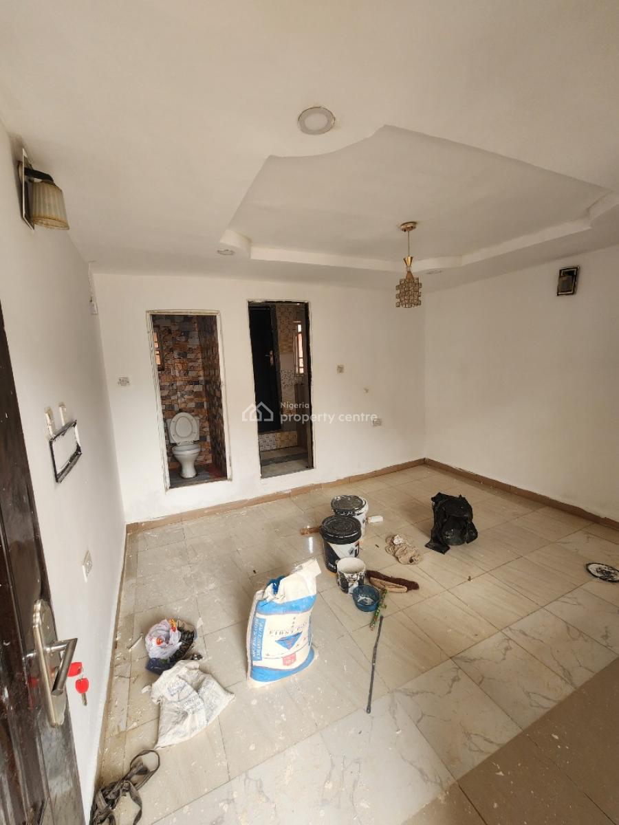 Luxury Self Contain, Off Citizens Avenue, Dawaki, Gwarinpa, Abuja, Self Contain (single Rooms) for Rent