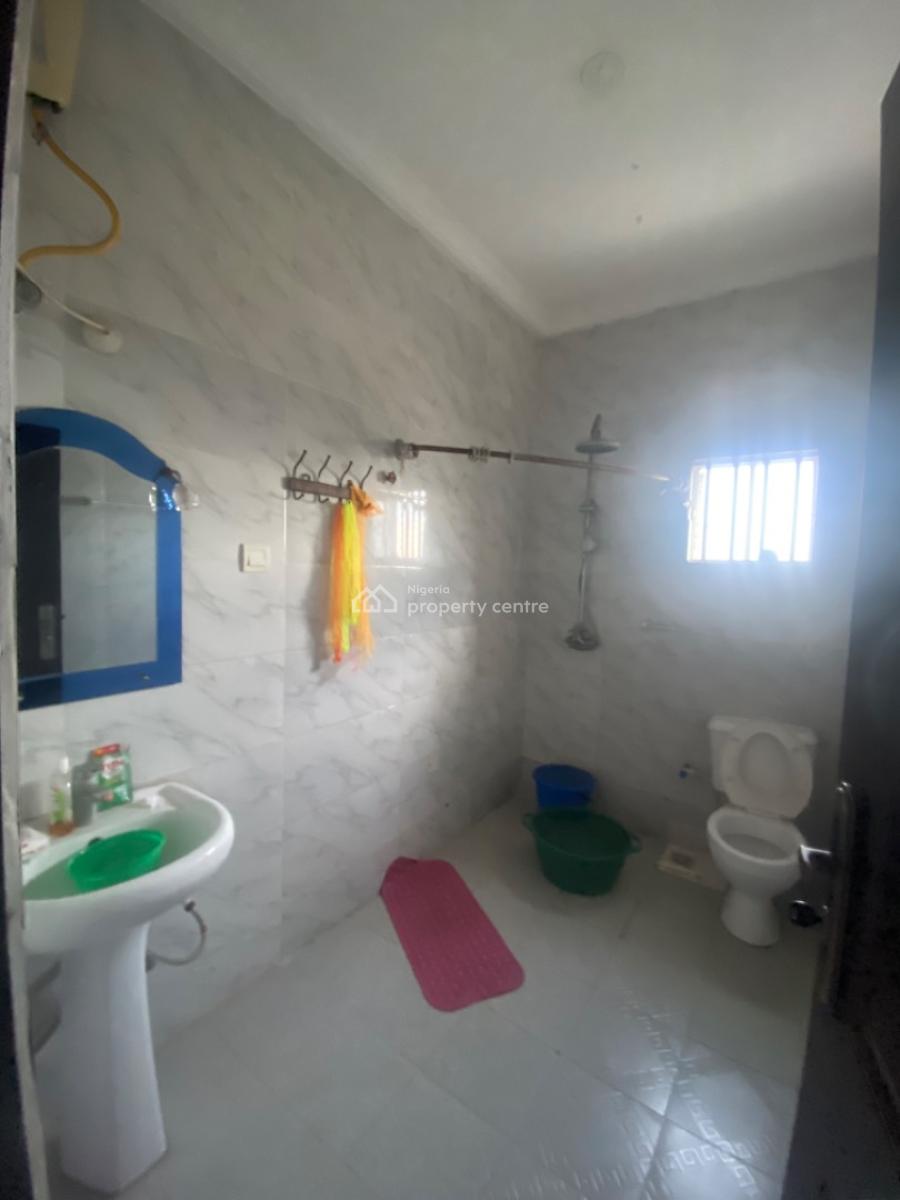 Luxury Share 2 Bedroom Apartment Upstairs, Working Class Lady, Lbs Close to Express, Sangotedo, Ajah, Lagos, Self Contain (single Rooms) for Rent
