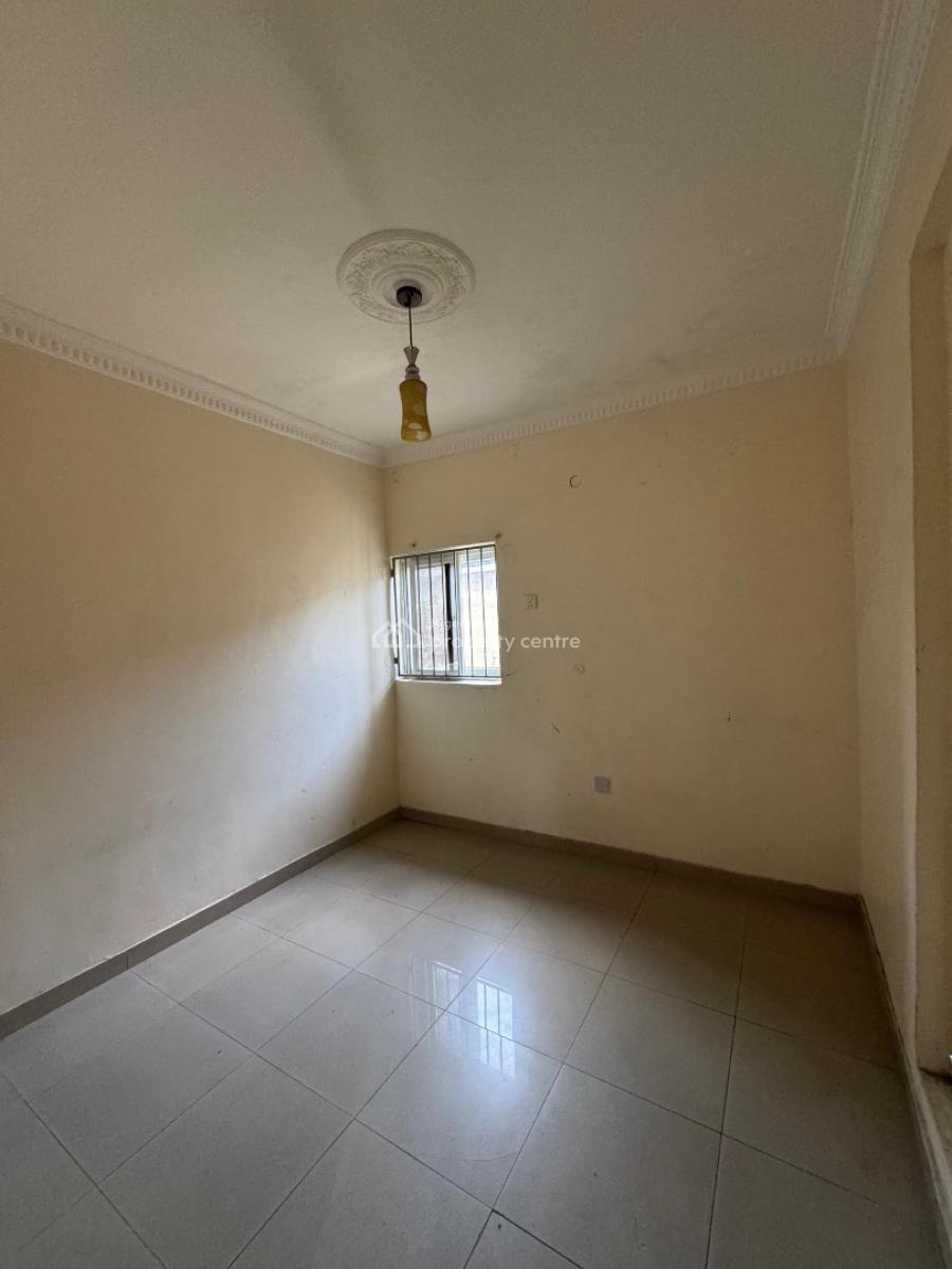 Well Maintained 2  Bedroom Apartment, Ikota, Lekki, Lagos, Flat / Apartment for Rent