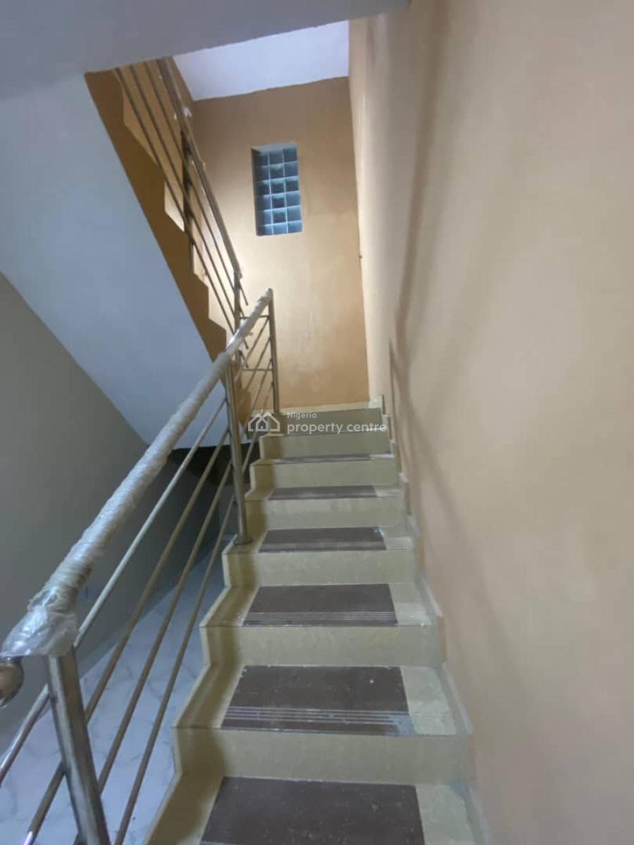 10 Bedrooms, Ajah, Lagos, Terraced Duplex for Sale