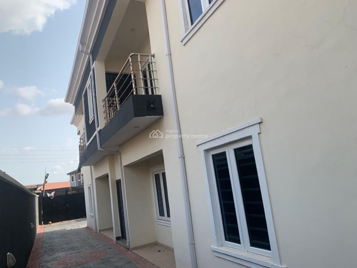 Executive Newly Built 6 Flats, Opposite Omole Phase 1, Akiode, Ojodu, Lagos, Block of Flats for Sale