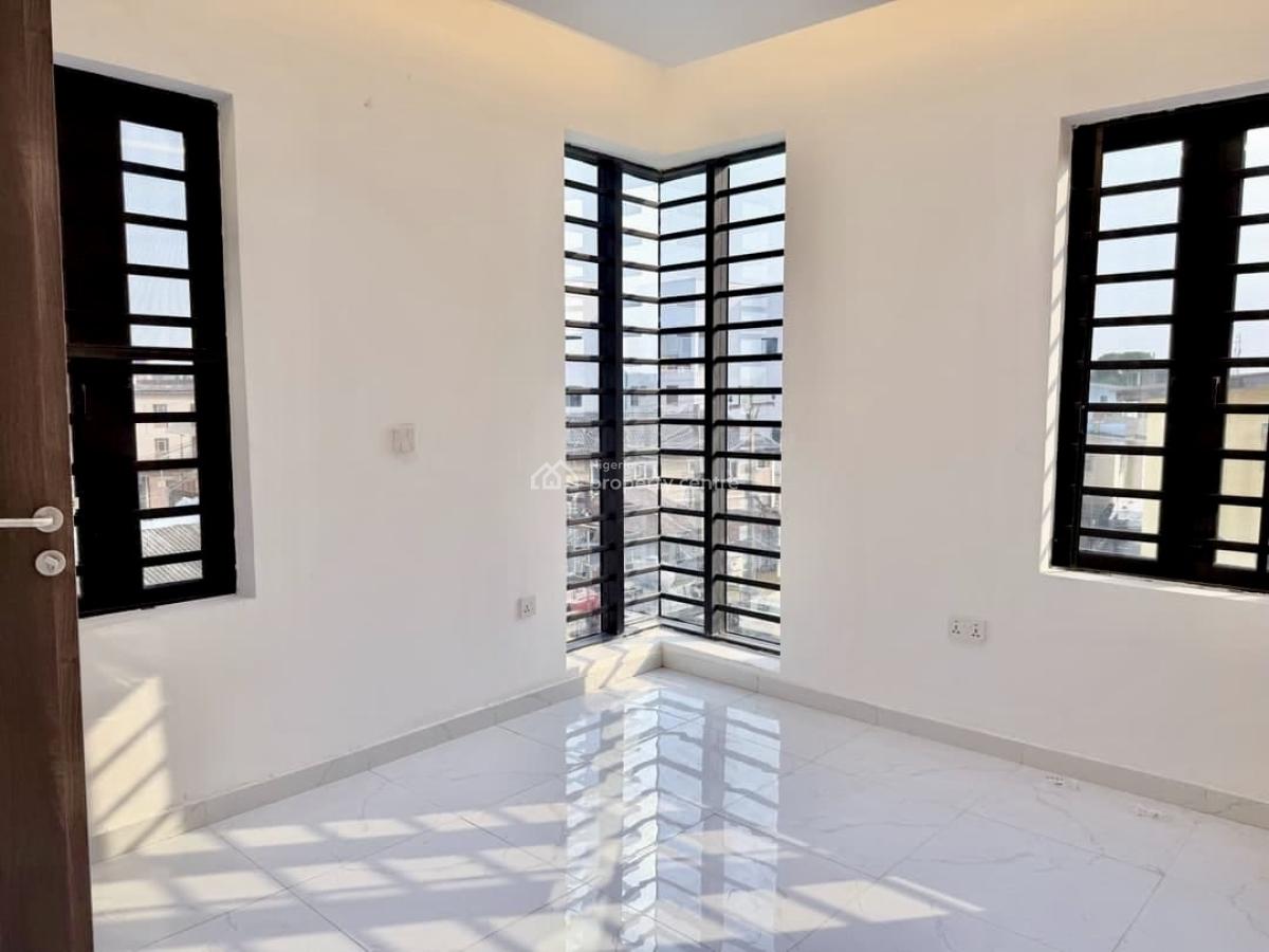 Luxury 2-bedroom Apartment with Premium Facilities, Surulere, Lagos, Flat / Apartment for Rent