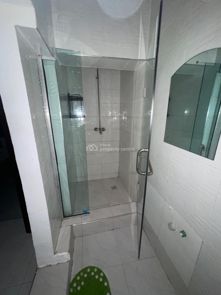 Furnished Well Maintained 2 Bedroom Apartment, Odian Street Off Gbangbala, Elegushi, Ikate Elegushi, Lekki, Lagos, Flat / Apartment for Rent