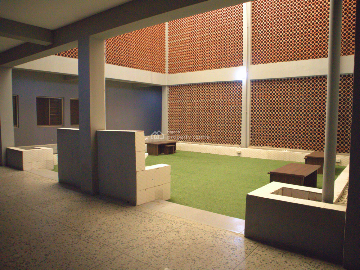 Spacious Serviced Studio Room (unit 5), 2, Funsho Street Link, Off Alara, Sabo, Yaba, Lagos, Flat / Apartment for Rent