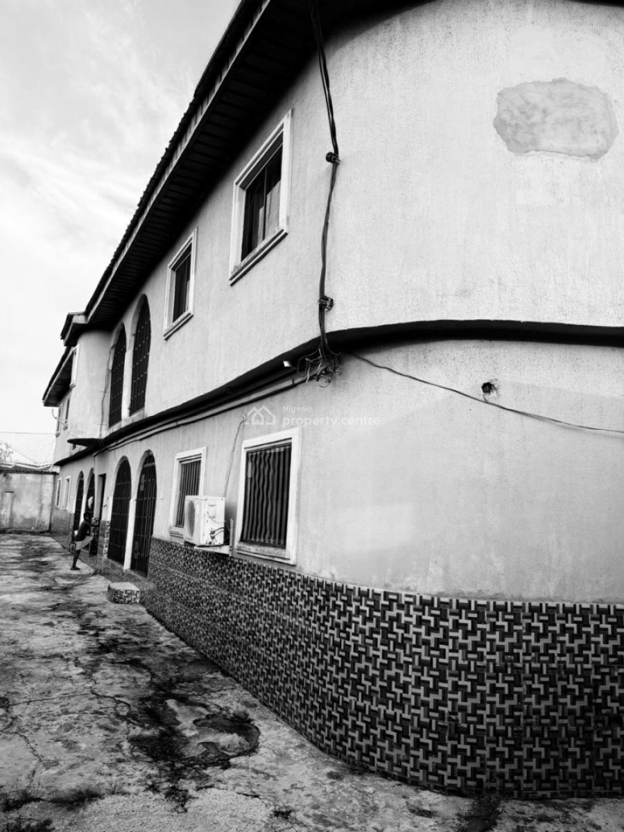 4 Flats 3 Bedroom, Benin, Oredo, Edo, House for Sale