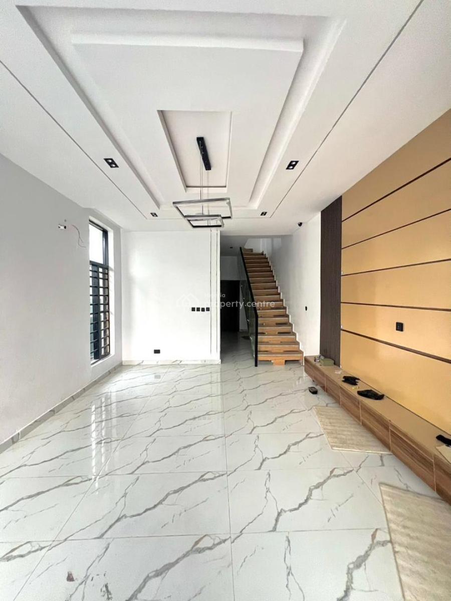 4-bedroom Semi-detached House with Bq, 4-bedroom Semi-detached House with Bq • Ikota Gra, Ikota, Lekki, Lagos, Semi-detached Duplex for Sale