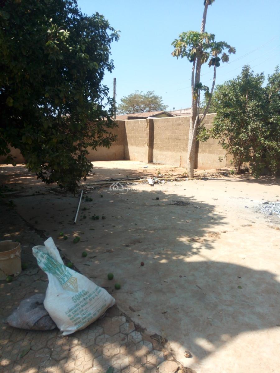 7 Bedroom House, 12 Adeleke Street, Mando, Kaduna North, Kaduna, House for Sale