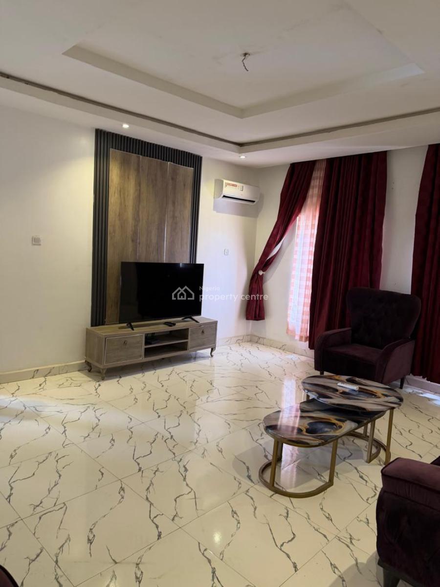 3-bedroom Apartment with Bq, Spacious & Well-maintained, Guzape District, Abuja, Flat / Apartment for Rent