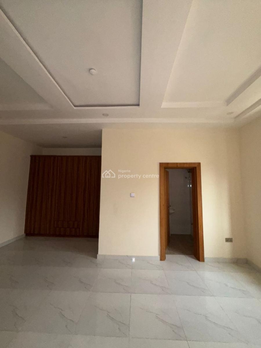 Well-finished 4-bedroom Terrace Duplex with a Boys Quarters, Guzape District, Abuja, Terraced Duplex for Sale