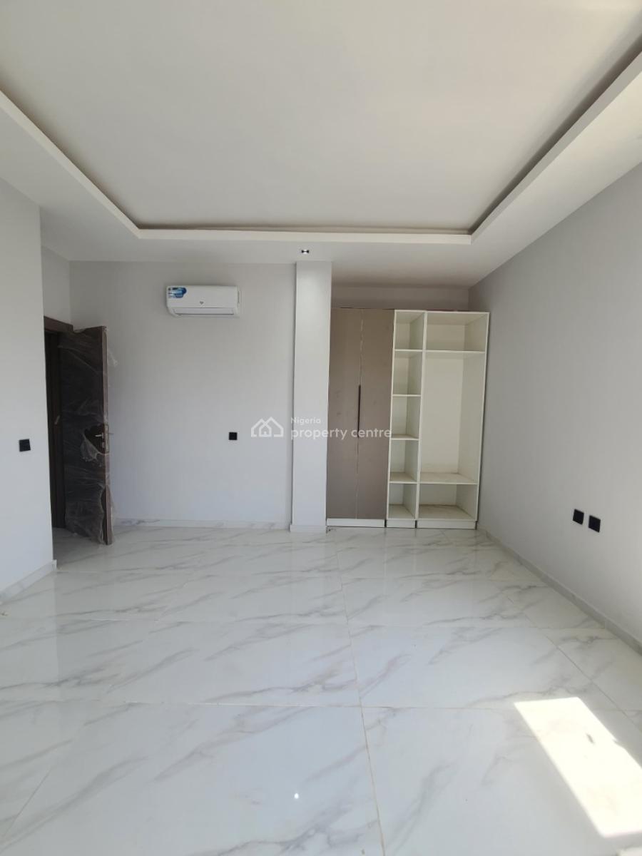 2  Bedroom Apartment, Victoria Island (vi), Lagos, Flat / Apartment for Sale