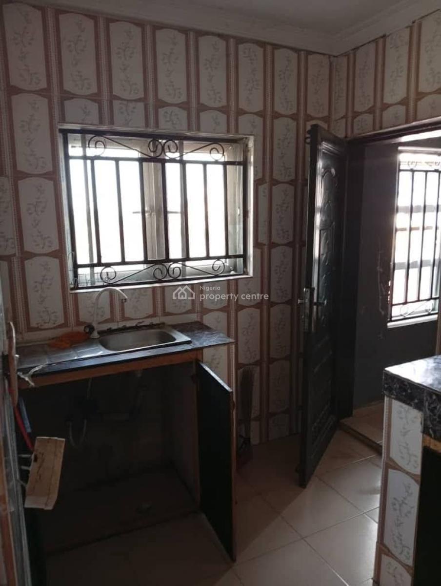 Renovated and Spacious 3 Bedroom Apartment, Gra Phase 1, Magodo, Lagos, Flat / Apartment for Rent