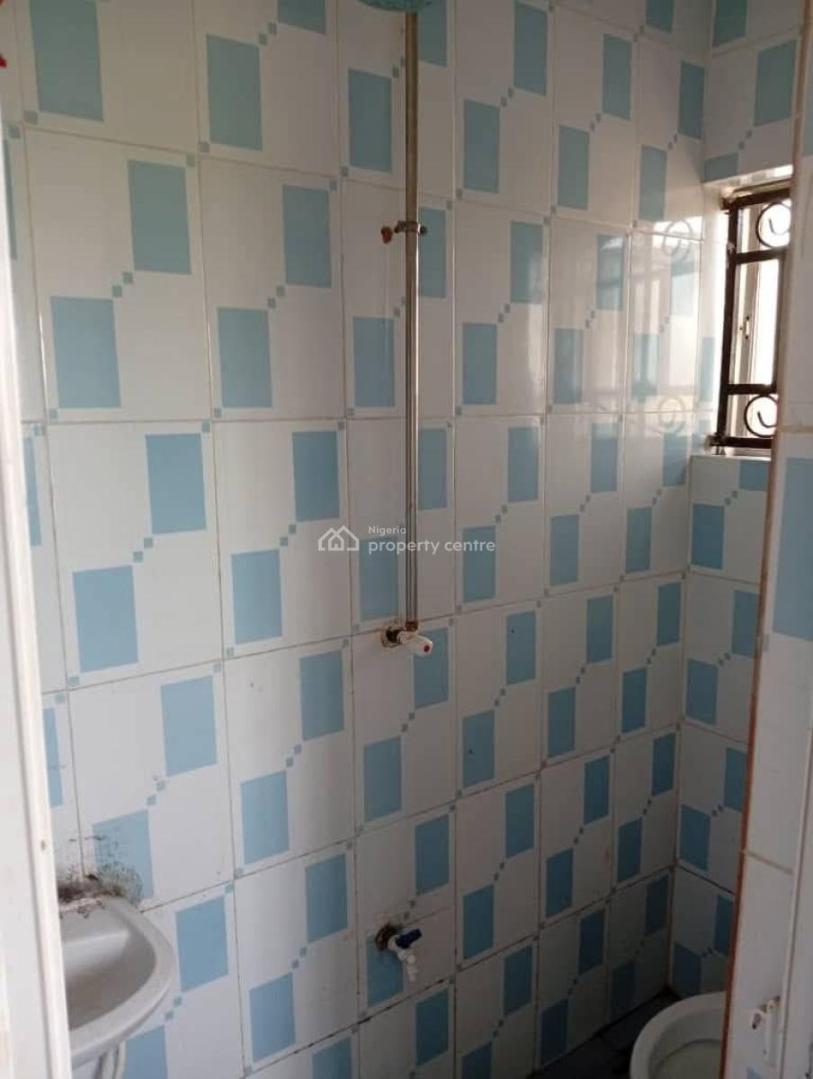 Renovated and Spacious 3 Bedroom Apartment, Gra Phase 1, Magodo, Lagos, Flat / Apartment for Rent