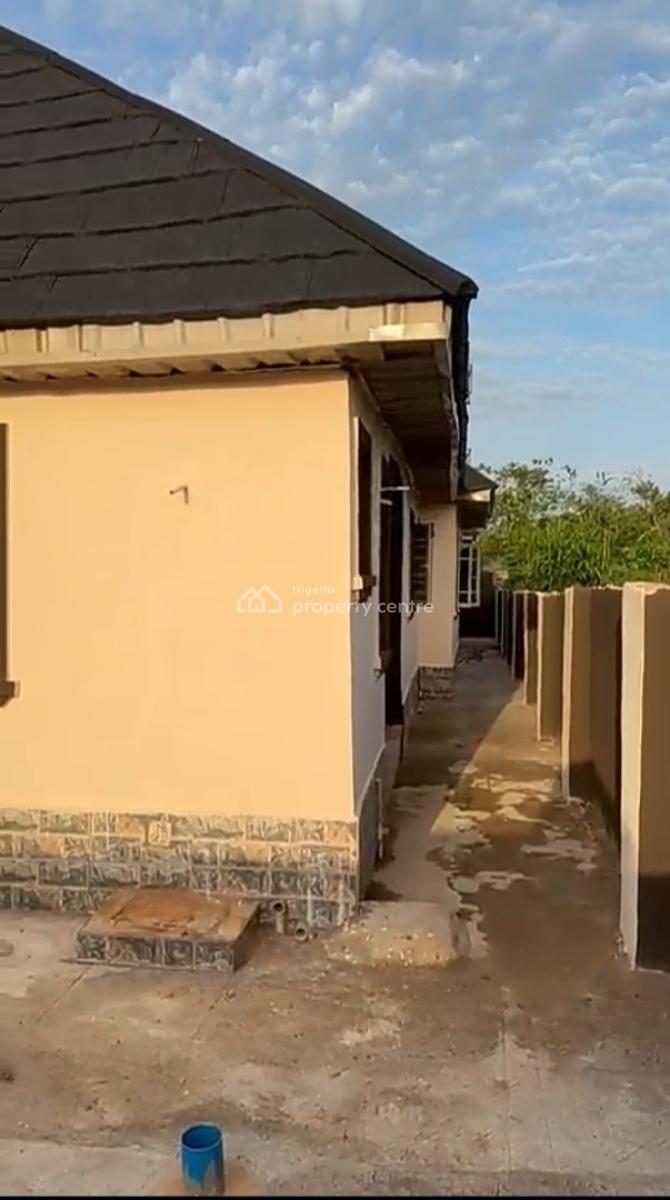 2 Units of 3 Bedroom, En Suites, Benin, Oredo, Edo, Block of Flats for Sale