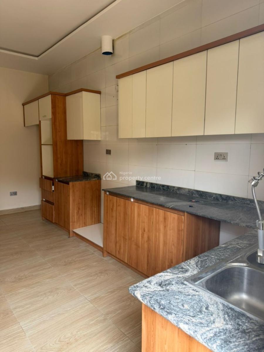 Beautiful 4 Bedroom with a Bq, Guzape District, Abuja, Terraced Duplex for Sale