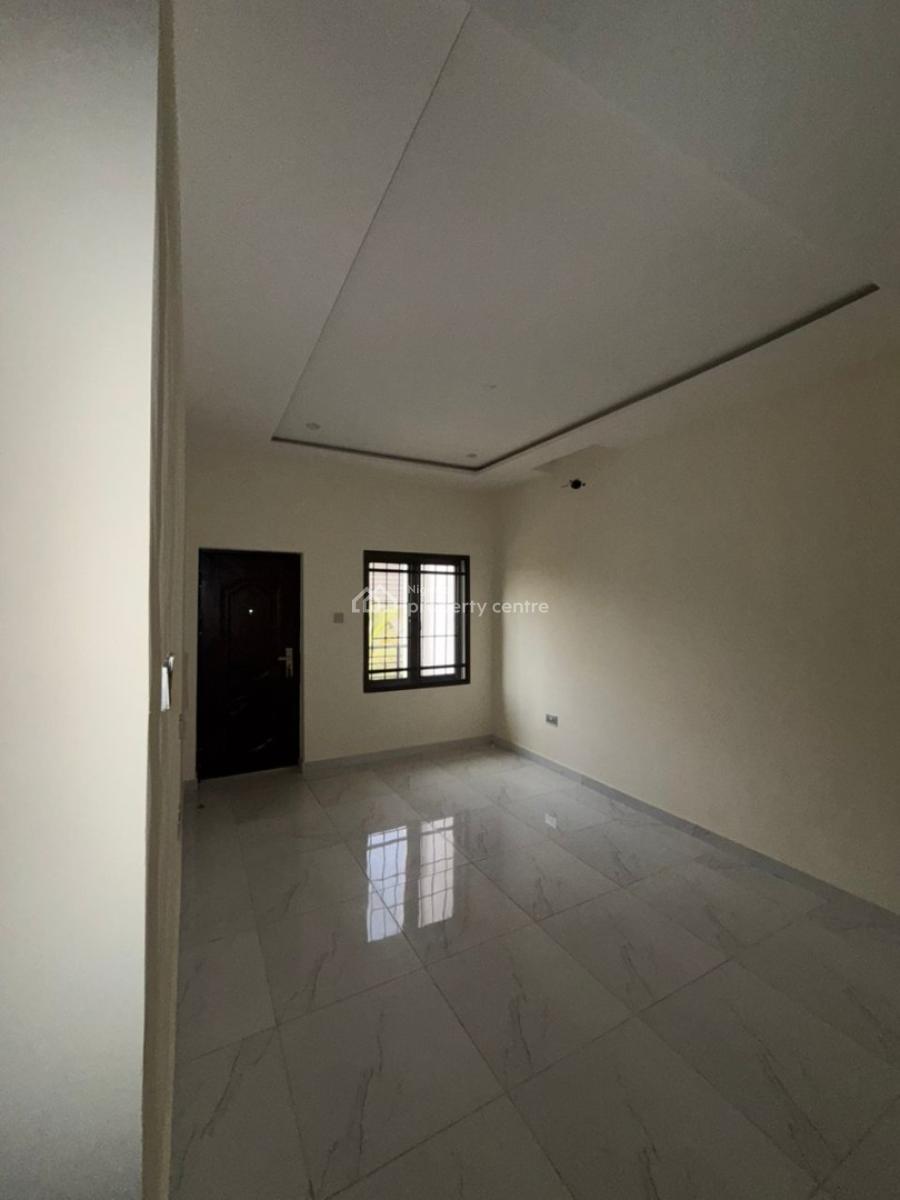 Beautiful 4 Bedroom with a Bq, Guzape District, Abuja, Terraced Duplex for Sale