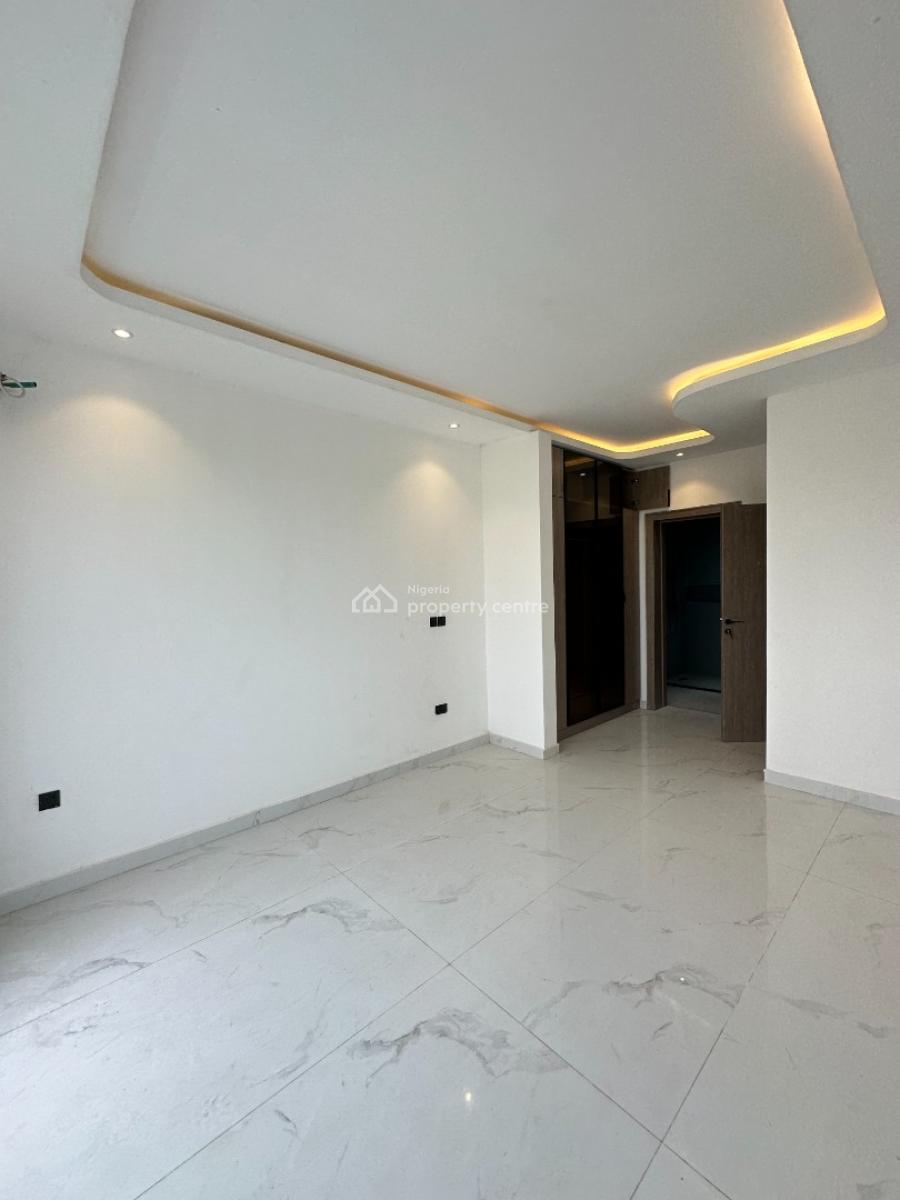 Beautiful 2 Bedroom Service Apartment with Swimming Pool, Lekki Phase 1, Lekki, Lagos, Flat / Apartment for Sale