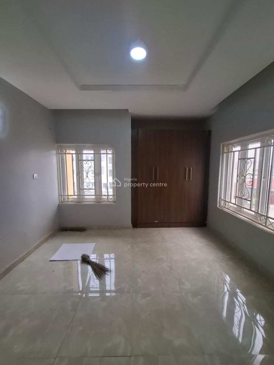 Smart 3 Bedroom with a Bq, Guzape District, Abuja, Flat / Apartment for Rent