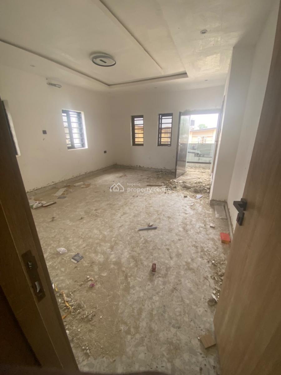 3 Bedroom Terrace, Ilupeju Estate, Ilupeju, Lagos, Flat / Apartment for Sale