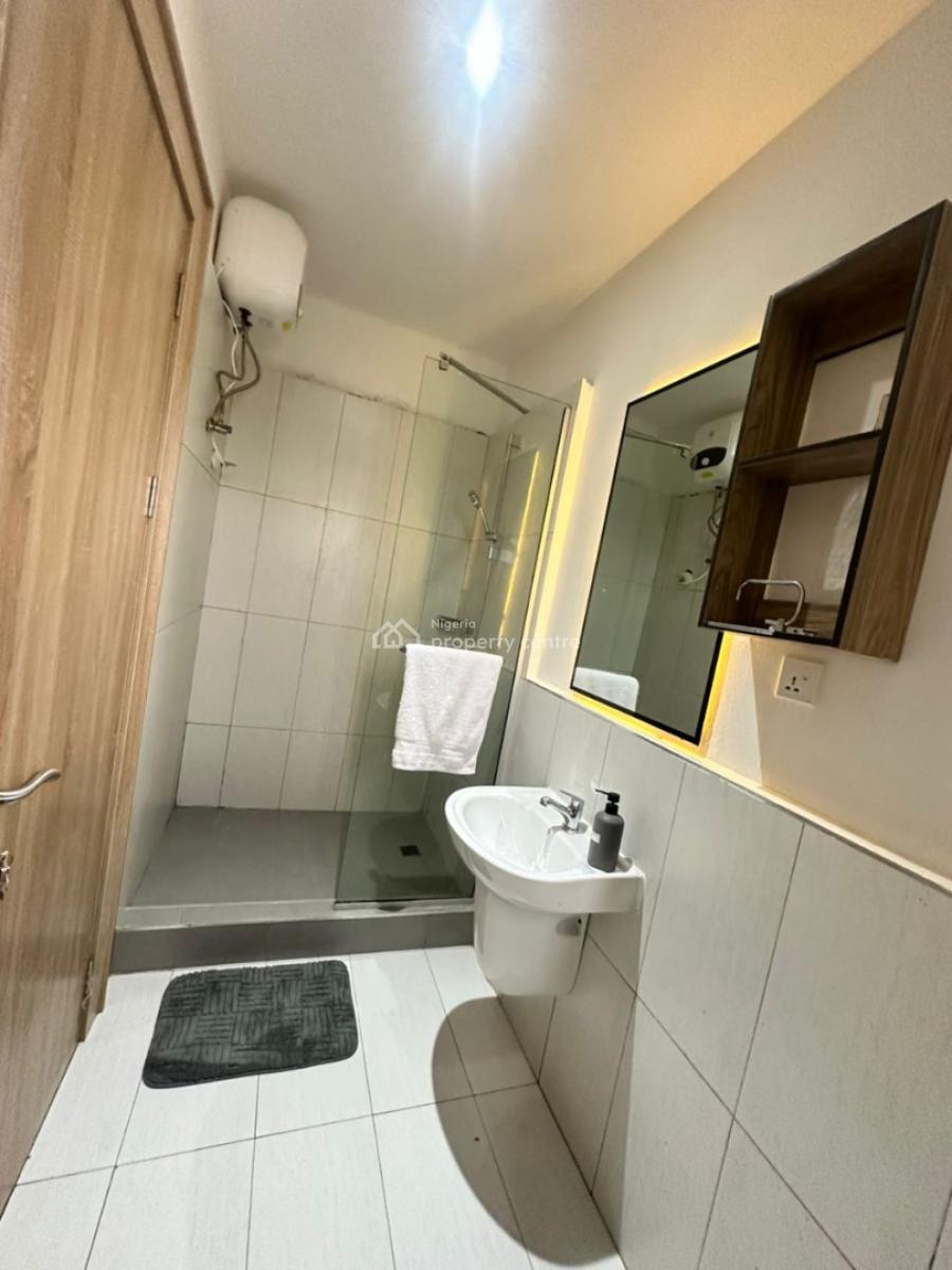 Luxury Brand New 3 Bedroom Flat, Off Admiralty, Lekki Phase 1, Lekki, Lagos, Flat / Apartment for Rent