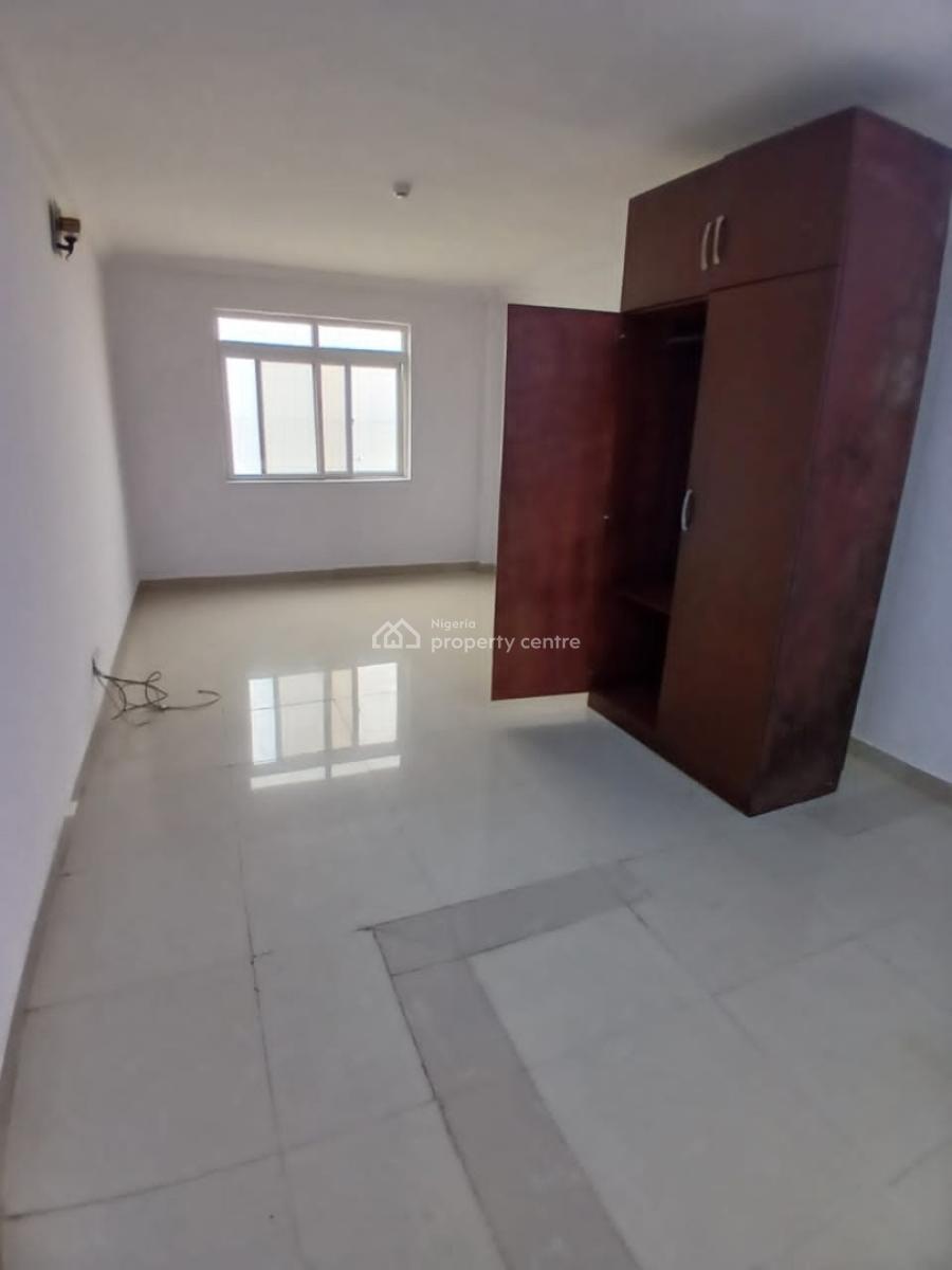 Serviced Waterfront 3 Bedroom Apartment, Off Admiralty Way, Lekki Phase 1, Lekki, Lagos, Flat / Apartment for Rent