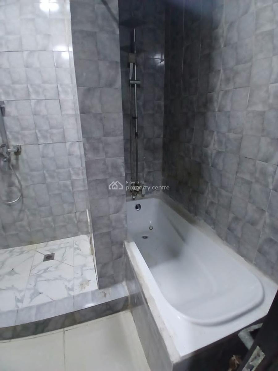 Serviced Waterfront 3 Bedroom Apartment, Off Admiralty Way, Lekki Phase 1, Lekki, Lagos, Flat / Apartment for Rent